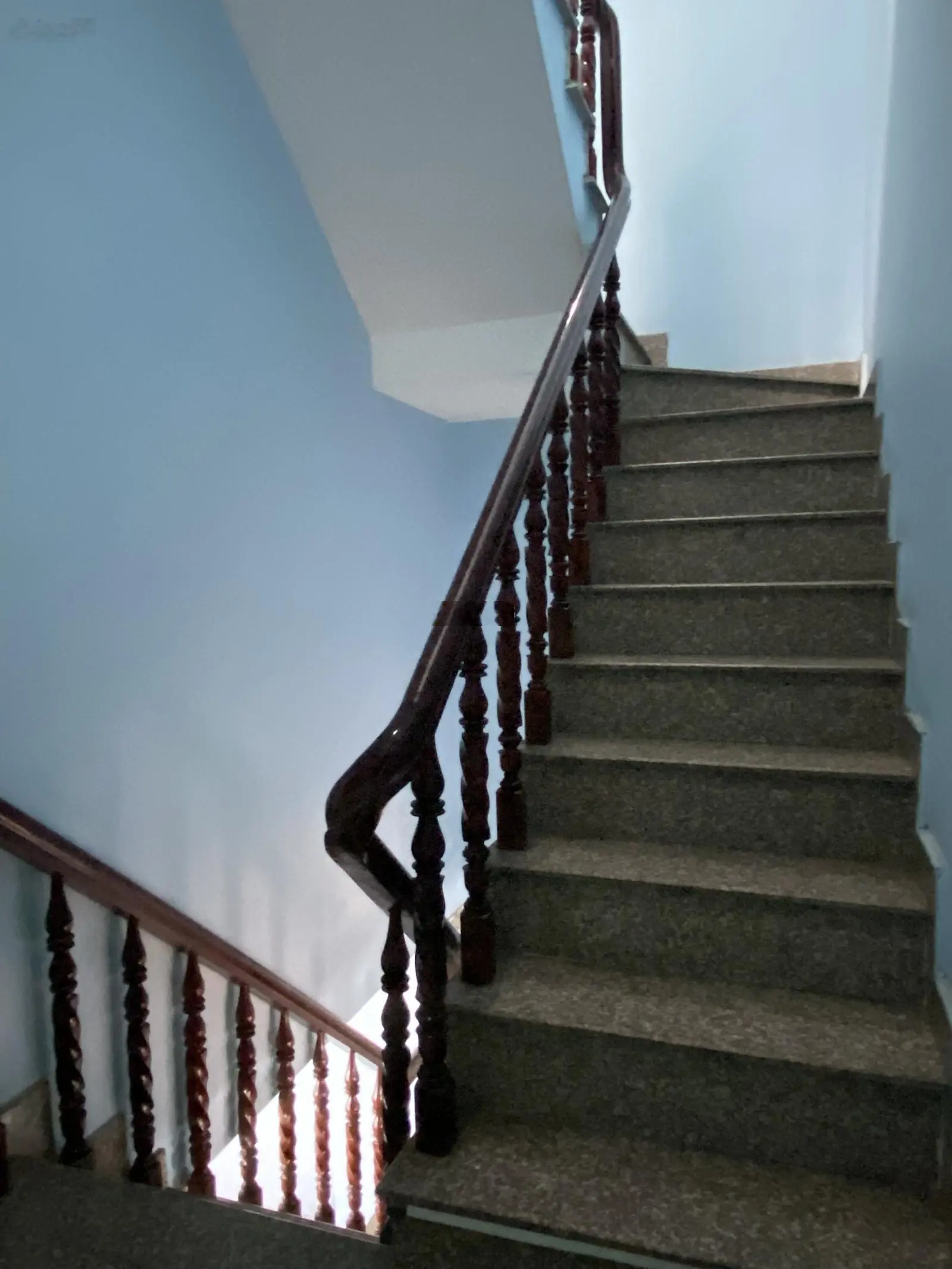 Bán dãy trọ lầu trệt + nhà 3 lầu giá rẻ tại TP Dĩ An Bình Dương