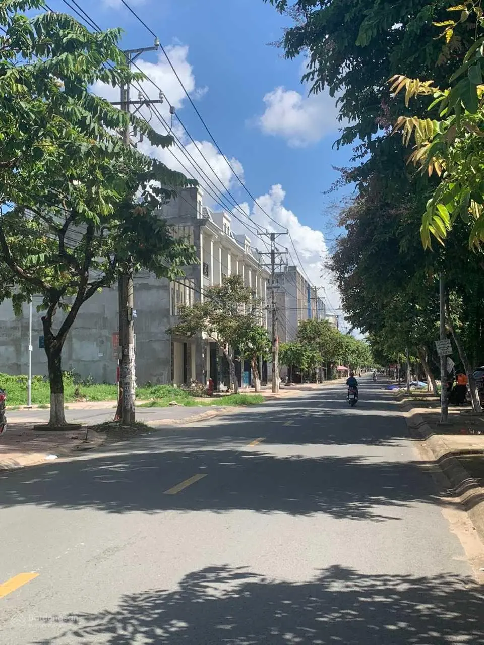 Nhà mặt tiền đường Nguyễn Thị Tồn P. Bửu Hòa, TP. Biên Hòa, diện tích 100m2 giá 4.6tỷ 0934 828 ***