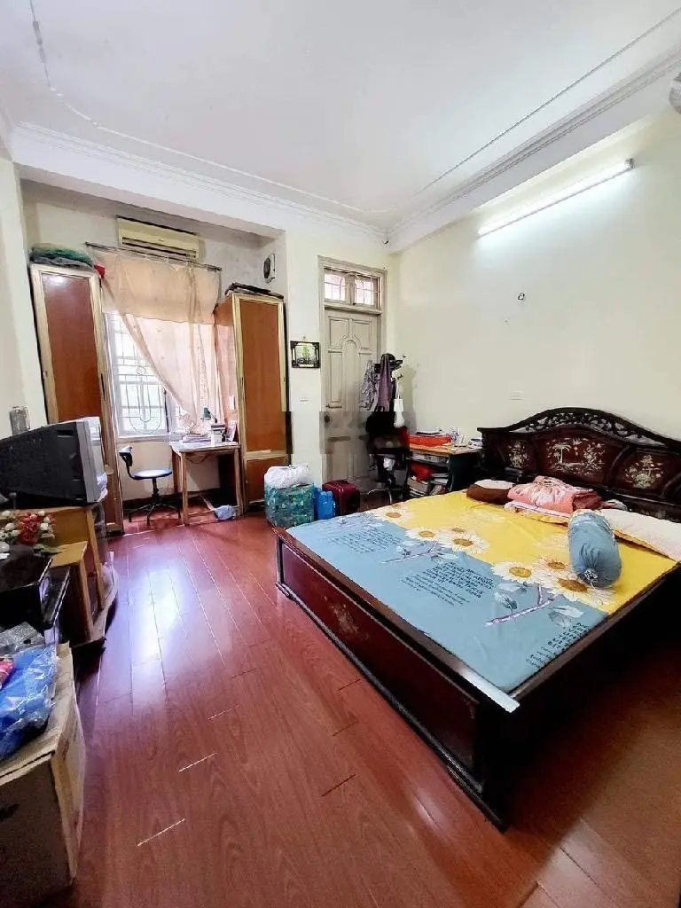 Phân lô Duy Tân, Cầu Giấy, ôtô tránh, thoáng, hiếm nhà bán 50m2 x 6 T, MT 4 m giá: Nhỉnh 16 tỷ