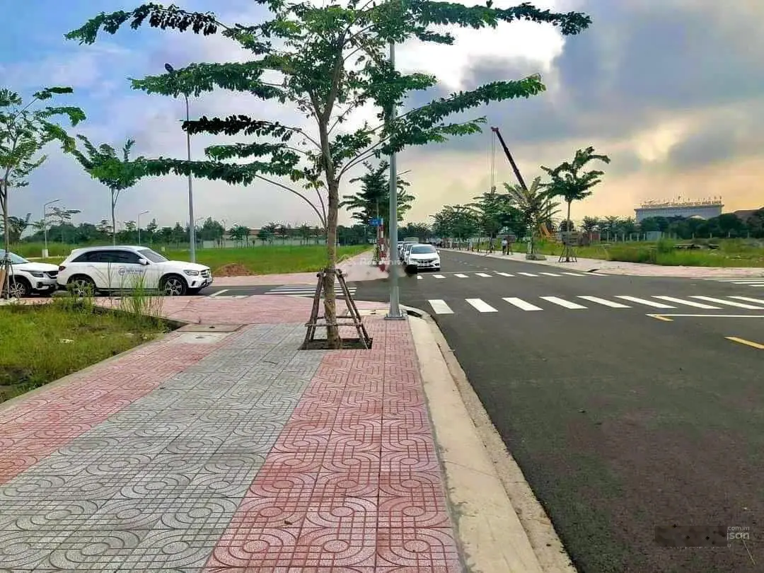Cần tiền bán gấp lô đất ngay Aeon trung tâm thành phố Tân An Long An