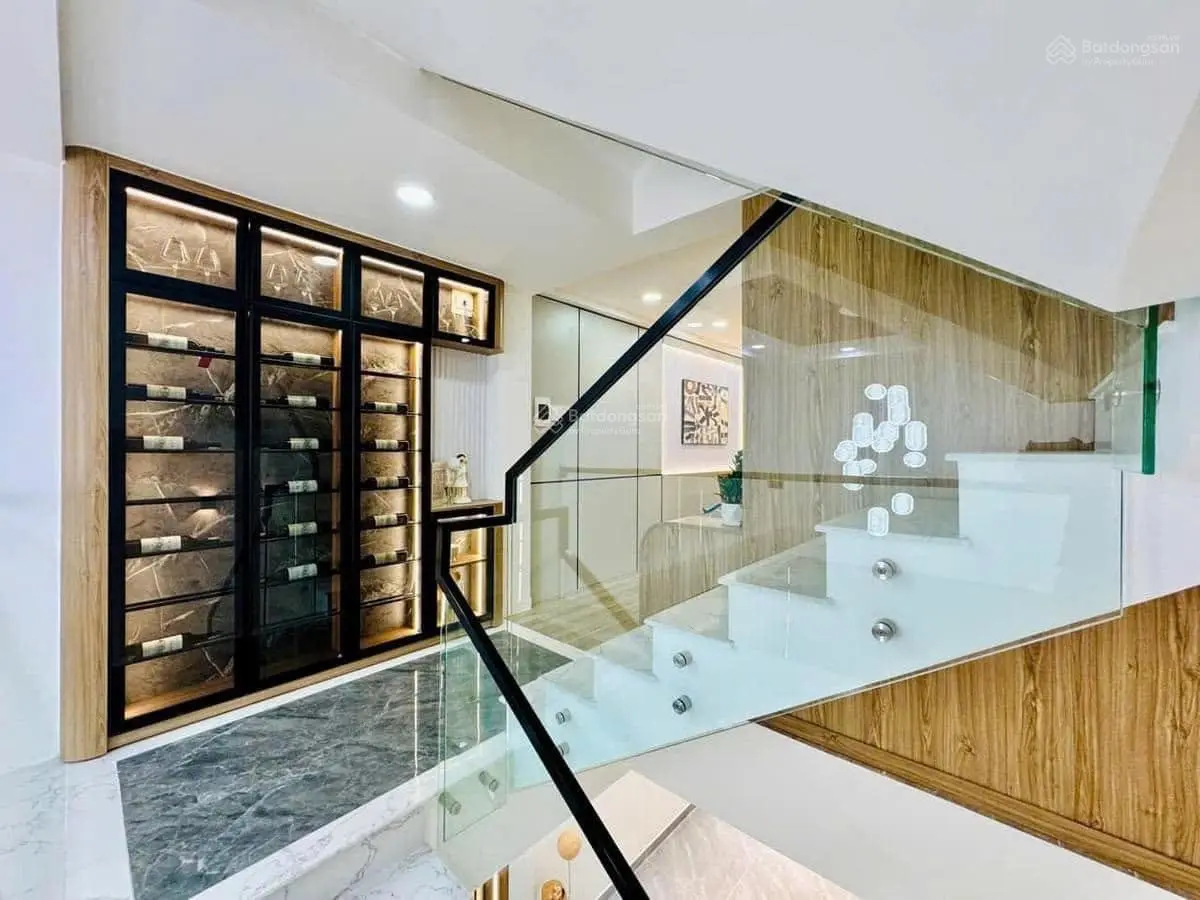 Giá siêu rẻ quận 7, đường bùi văn ba, chỉ 3 tỷ 550 - dt50m2, kc-5 lầu, nhà đẹp - sổ sẵn - hoàn công