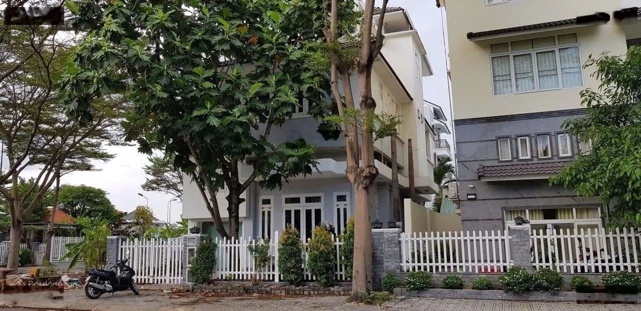 Bán biệt thự KDC Gia Hoà, P Phước Long B, TP Thủ Đức (10x21m 218m2 4 tầng) giá 18tỷx. Giá tốt