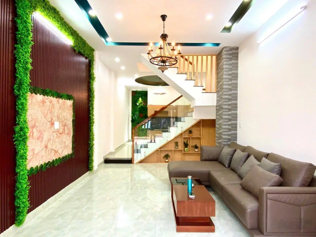 Bán nhà mới 1 trệt 2 lầu hẻm xe hơi đường lò lu - quận 9. full nội thất giá chỉ 5,27 tỷ