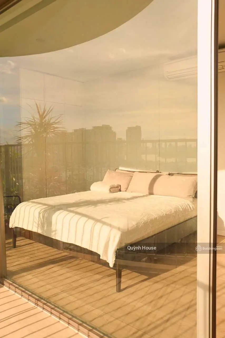 Nhà thật bán căn nội thất đẹp và xịn nhất Waterina Suite - 3 phòng ngủ - DT 155m2 - decor tone ấm