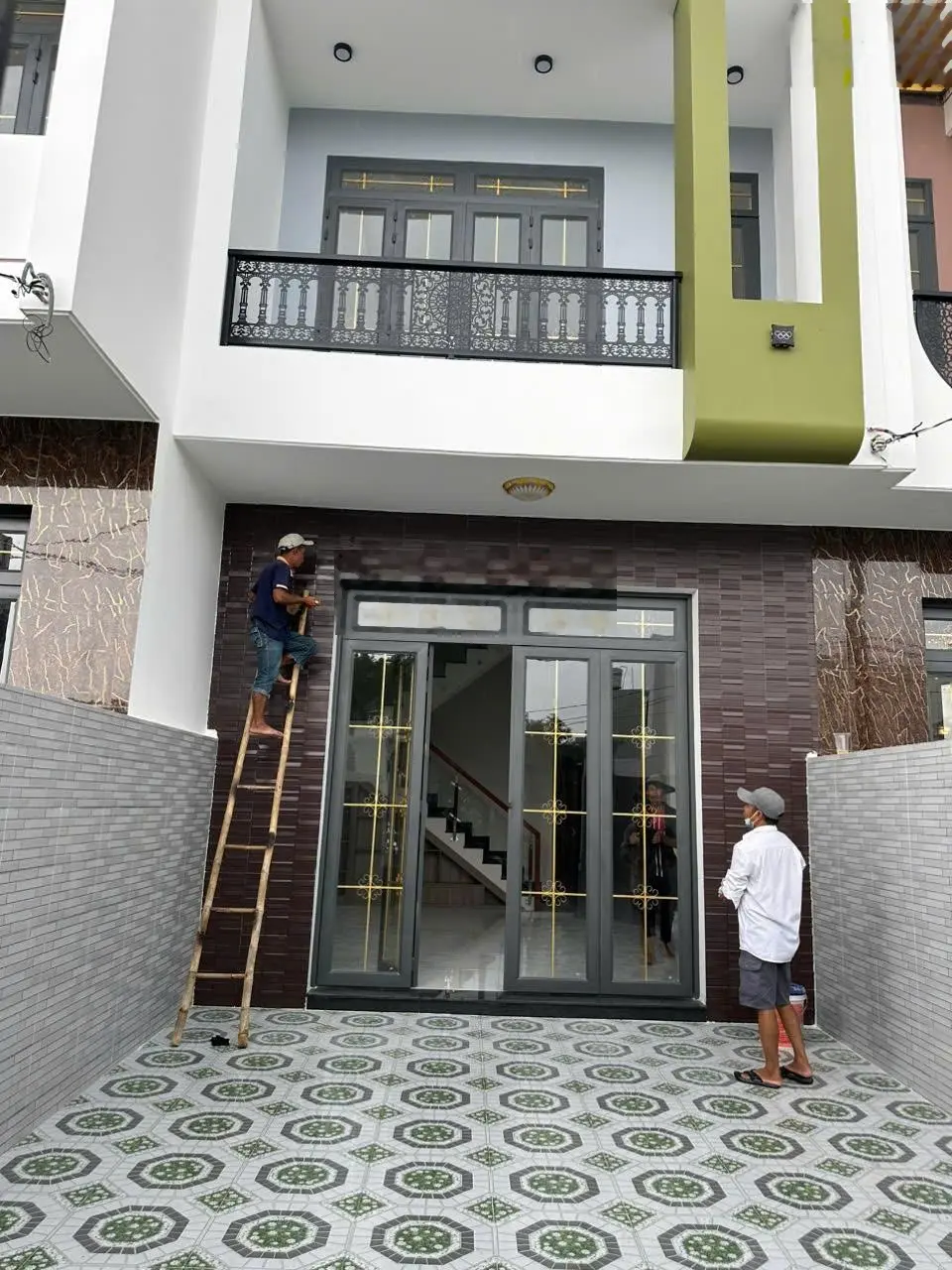 Nhà mới xây đẹp 2,3x tỷ khu công nghiệp cầu tràm cần đước, cách chợ bình chánh 5km. gần five star