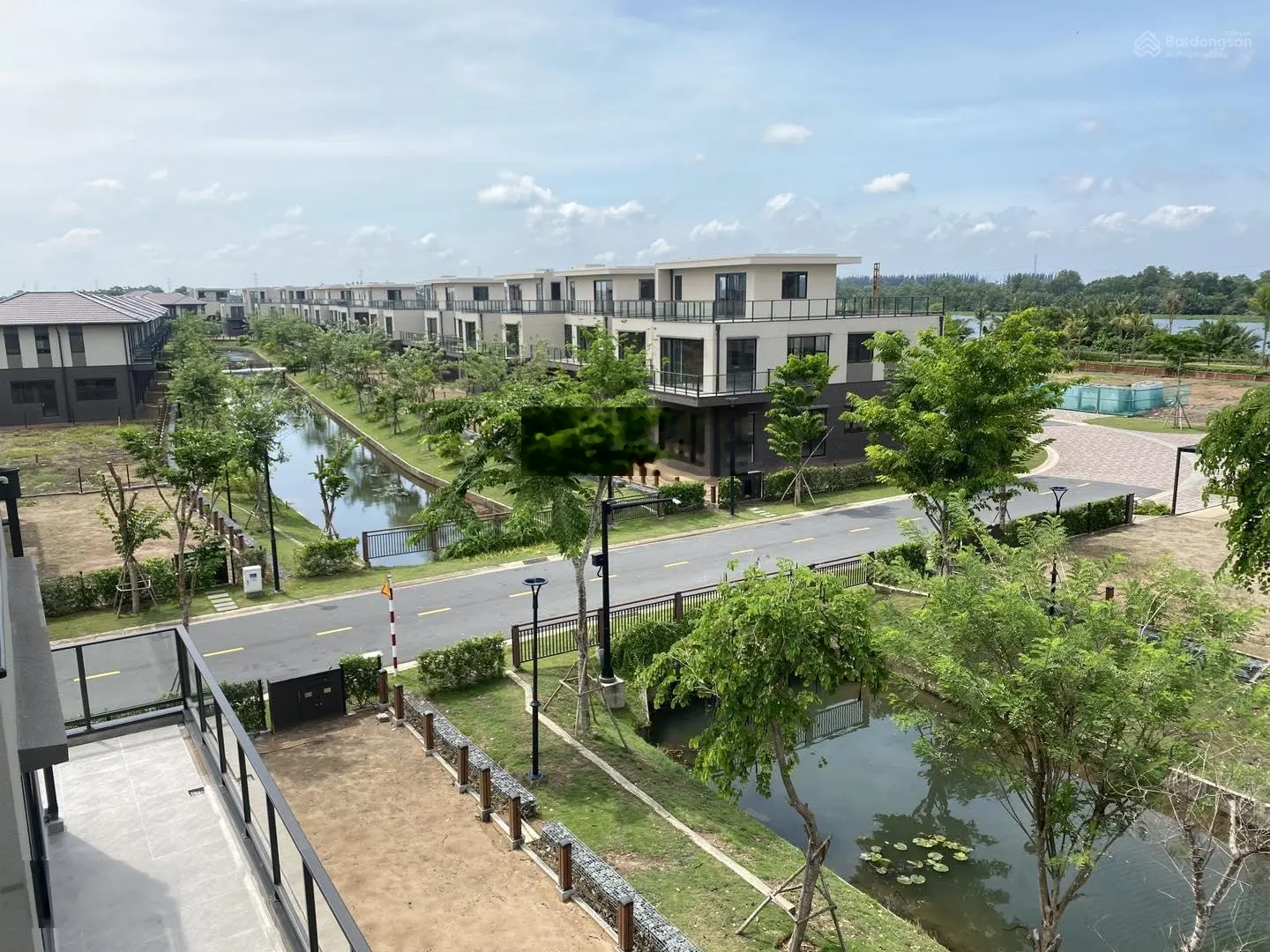 Giỏ hàng chuyển nhượng Waterpoint giá tốt từ sàn Nam Long, chỉ từ 3,2 tỷ. Hotline 0906 499 ***
