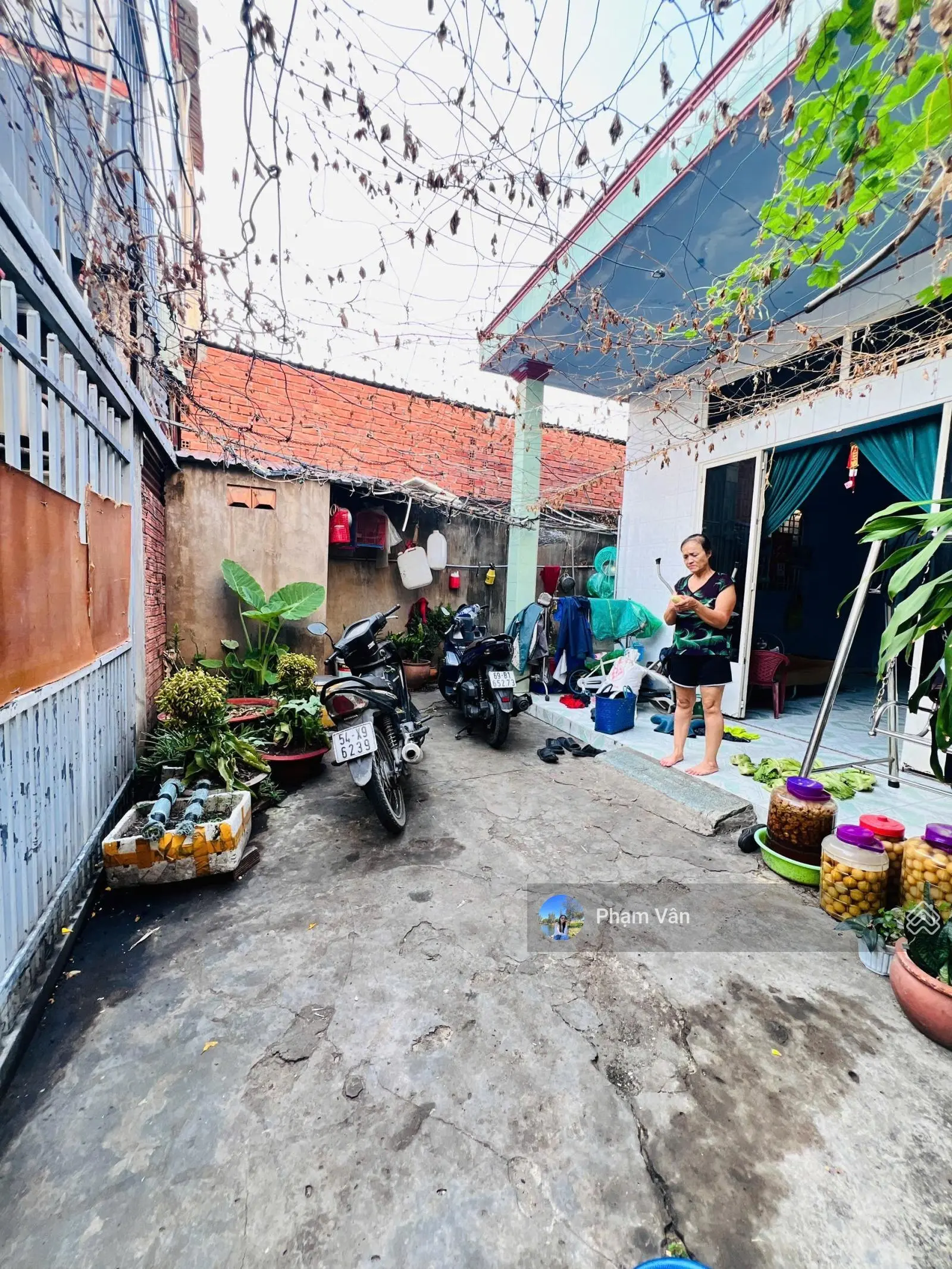 Nhà chưa qua đầu tư - Cấp 4 rộng rãi, tiện ở hoặc xây mới - Gần nhà thờ Tam Hải - 120m2 - còn TL