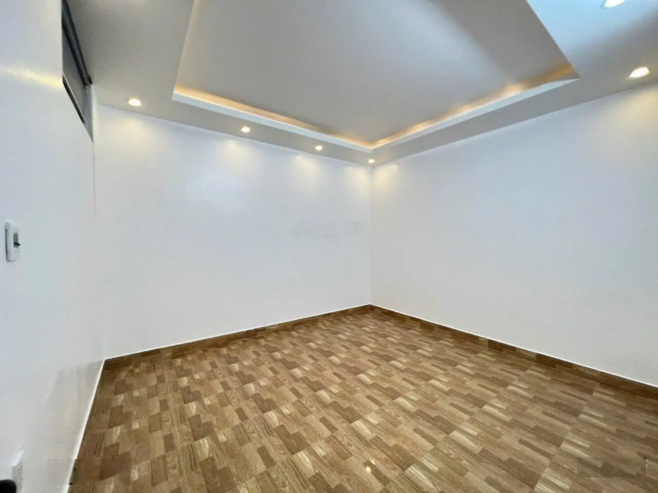 Bán Nhà phố Chợ Hàng 0931 501 ***