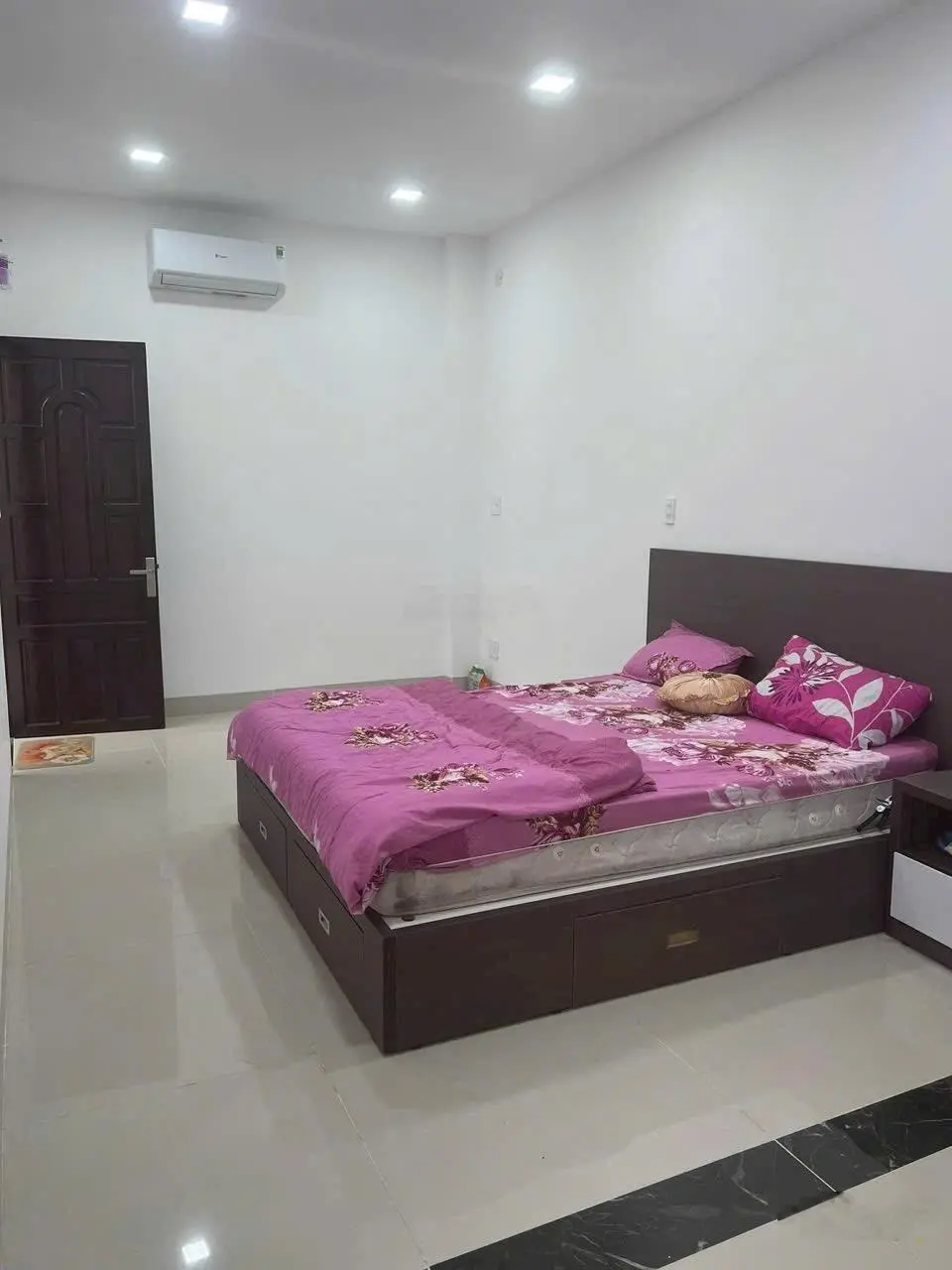 Bán 148,8m2 chỉ 16,5 tỷ nhà 4 tầng đường 2/4, Phường Vĩnh Phước, Nha Trang 0964326158