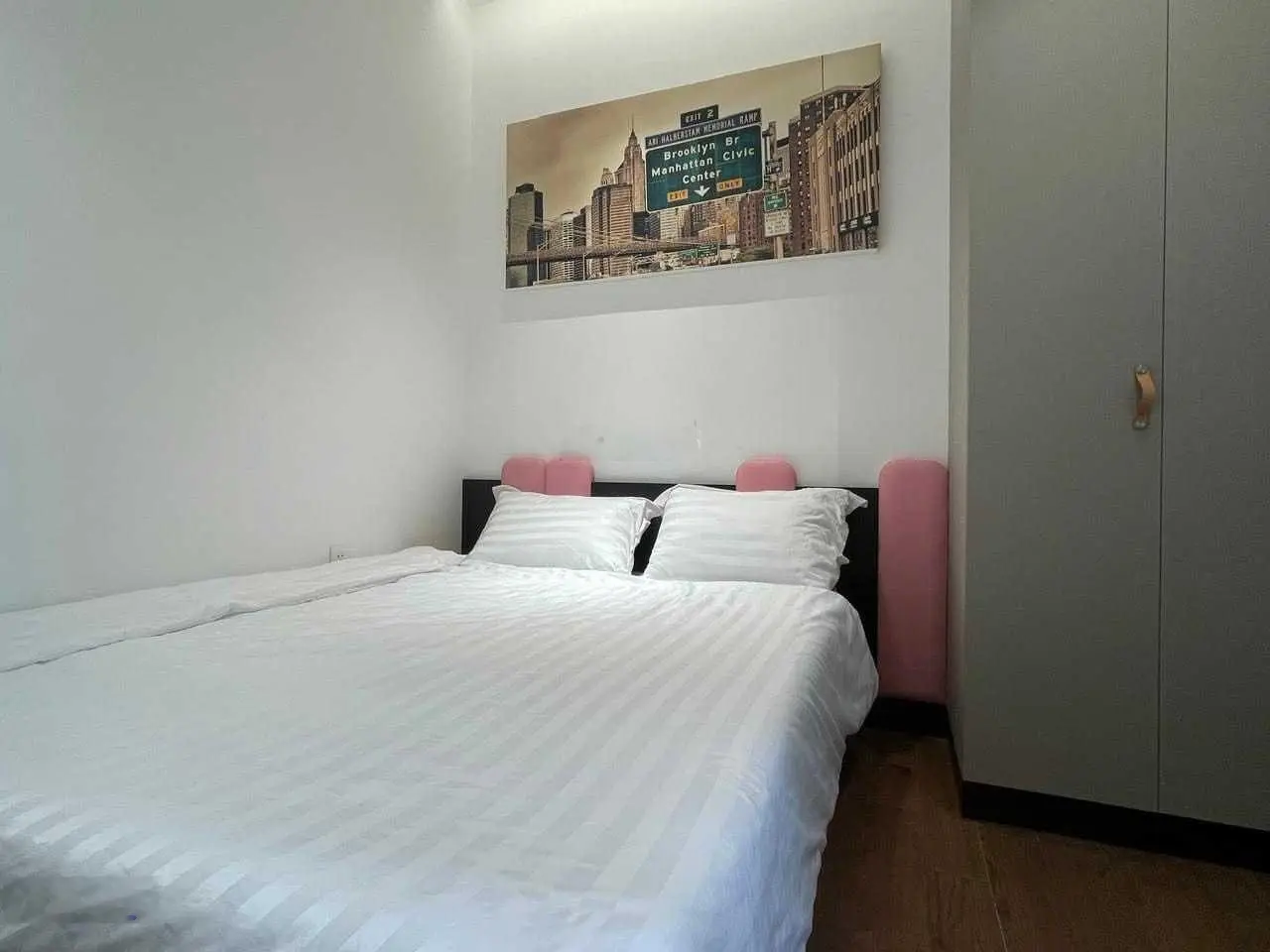 Cần bán CHCC Cây Mai, Q.11, DT: 48m2, 1PN, 1WC, full nội thất, có sổ, giá 2tỷ. LH: 0903 318 *** Minh