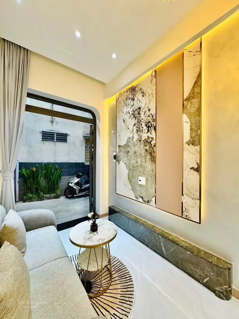 Bình thạnh - cách cây cầu qua q1 - 21m2- giá nhỉnh 3 ,1 tỷ-