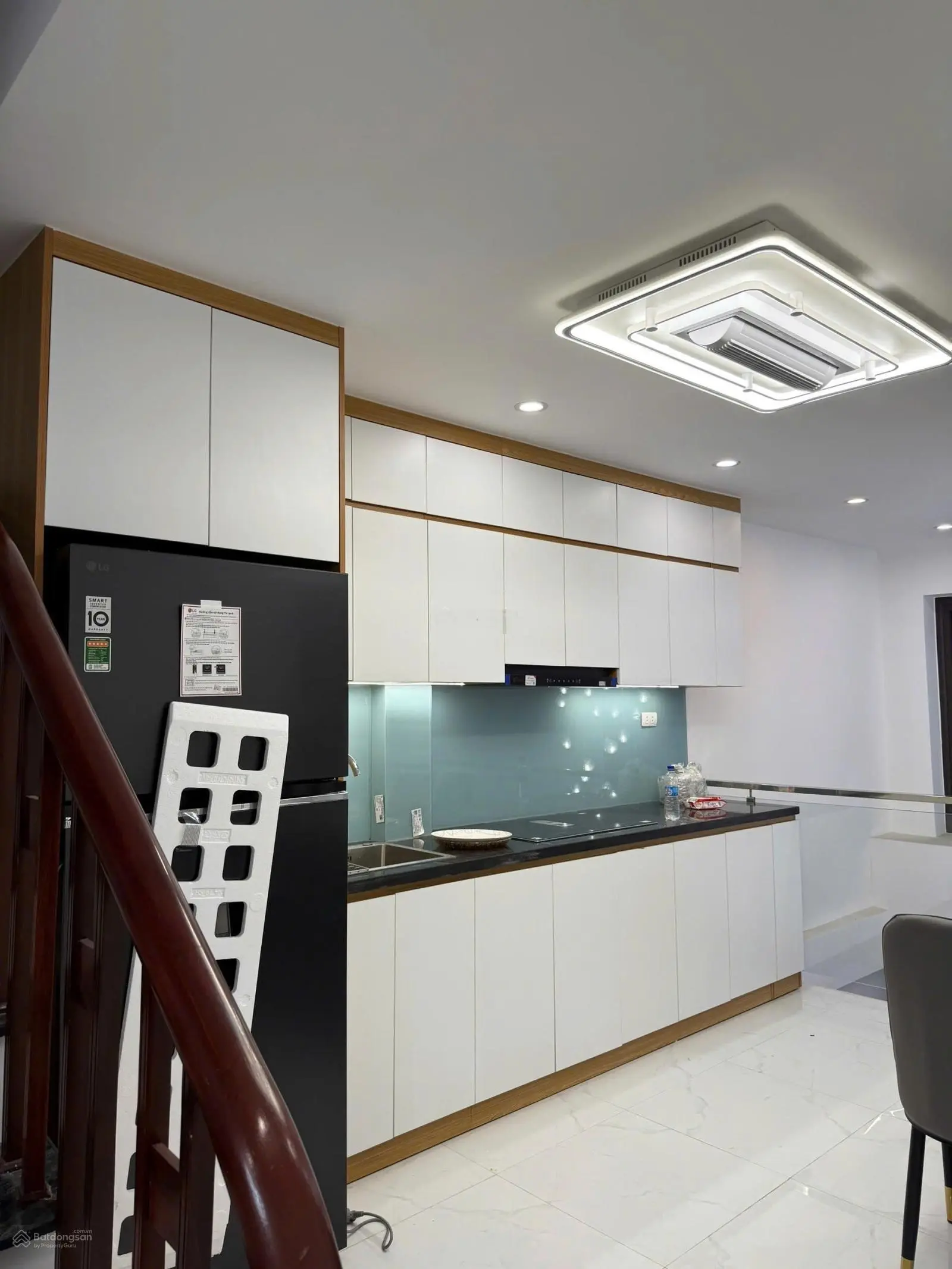 Bán gấp nhà Giang Biên 6T: DT31m. MT3,5m. 10m ra oto thông.gần công viên,chợ.trường học. giá 6tỷ3