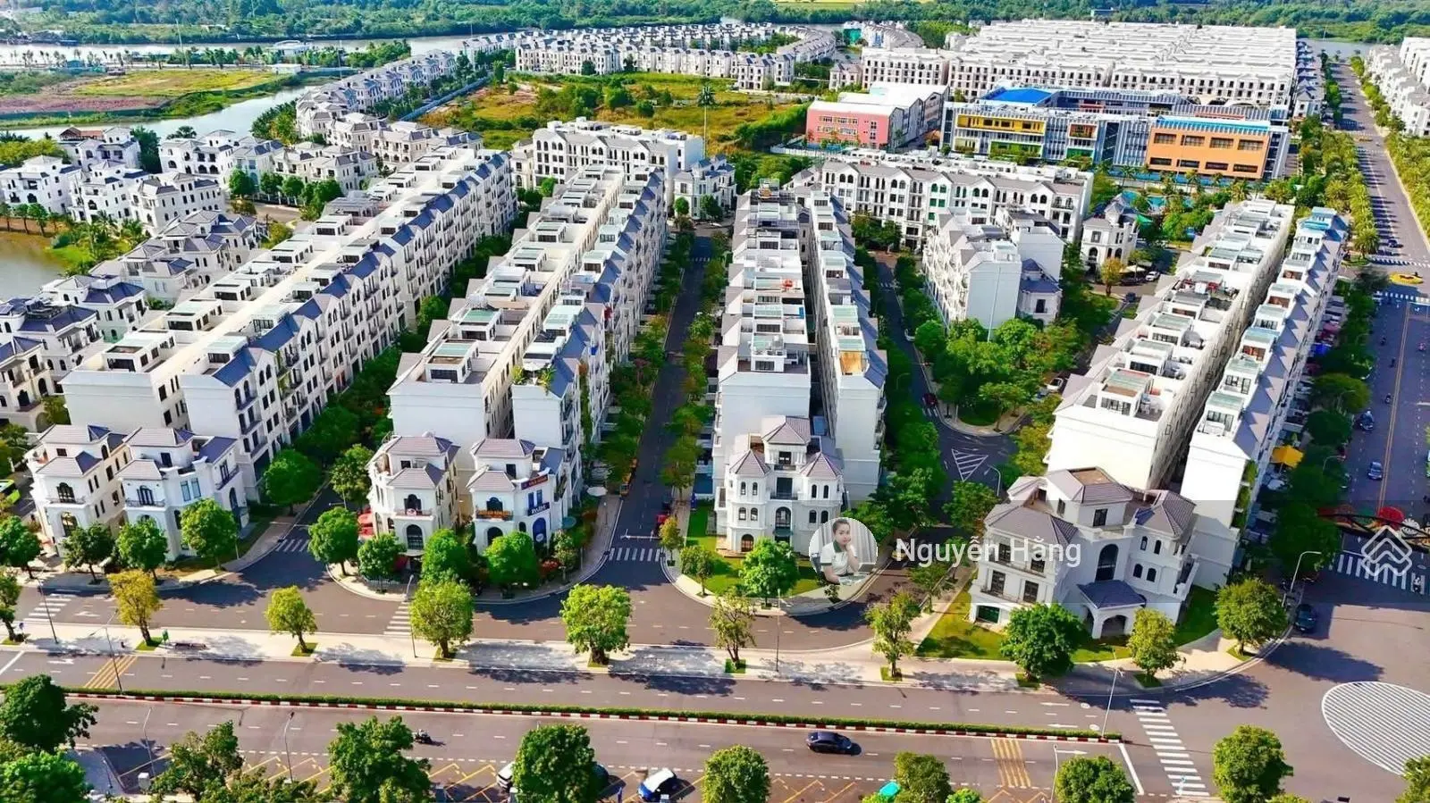Bán nhà phố Manhattan Glory giá siêu tốt 13,8 tỷ - sổ hồng sở hữu lâu dài - Vinhomes Grand Park