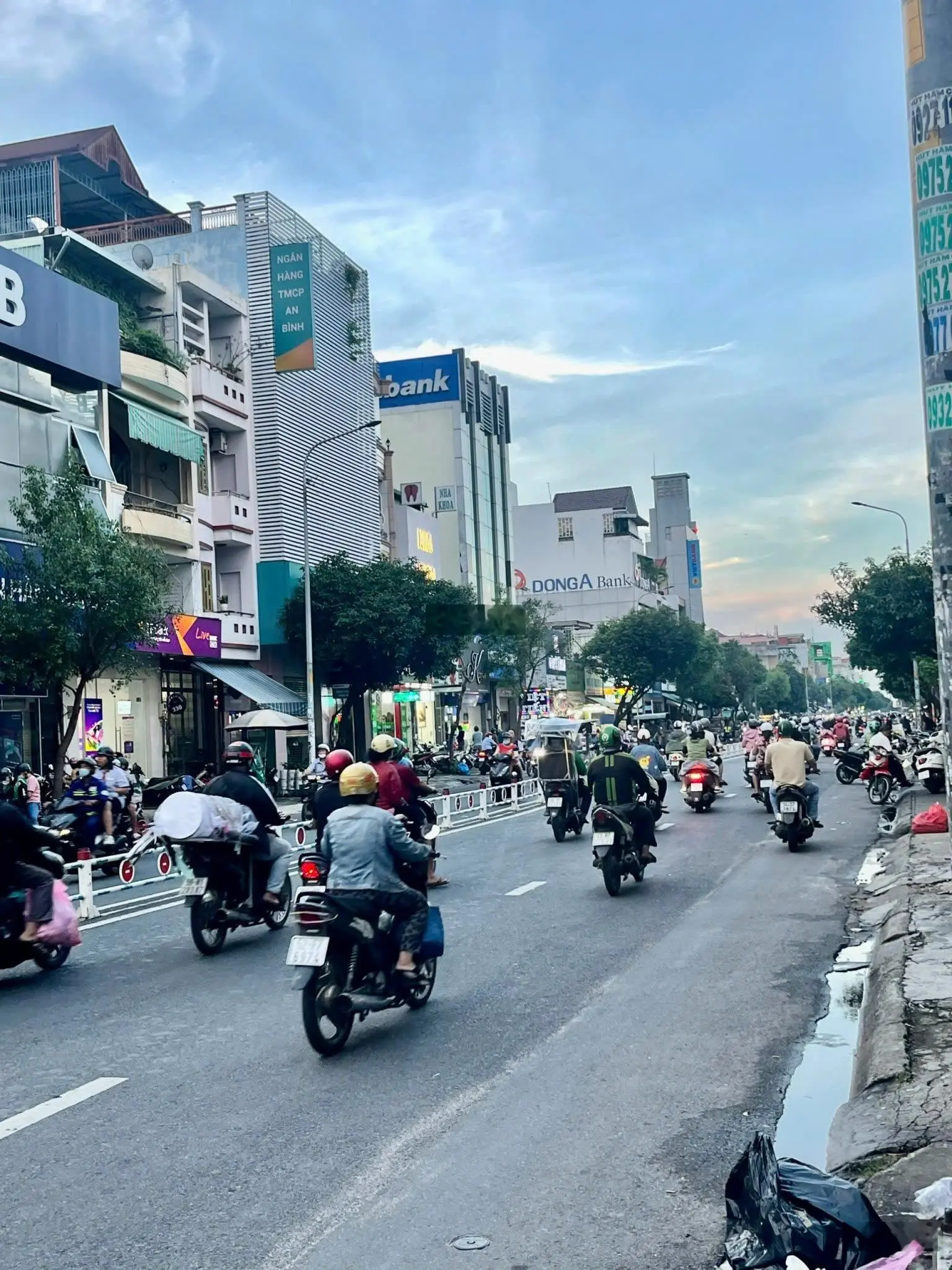 7,7 x 25m, bán nhà 5 tầng Mt Út Tịch - p.4 (giá 40 tỷ)