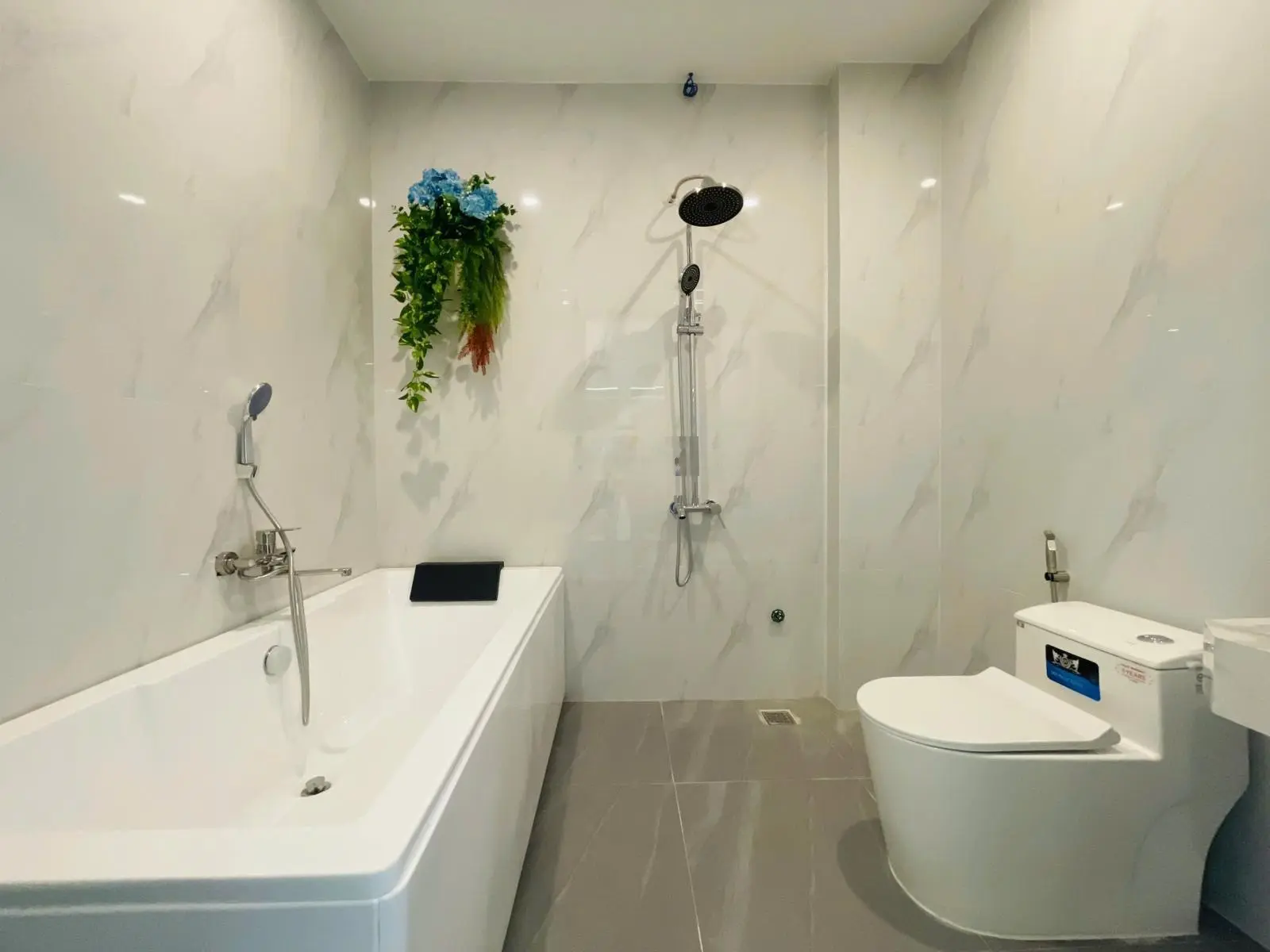 Bán Nhà Tân Cổ Điển Dương Đức Hiền, Gần Biển Nguyễn Tất Thành, Đà Nẵng