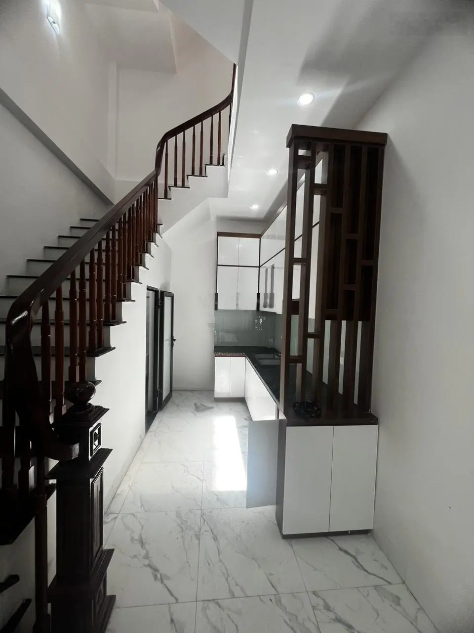 Hàng hiếm tại Đại Mỗ - bán nhà 4PN, 4WC chỉ 4,4 tỷ vnd, 32,5m2