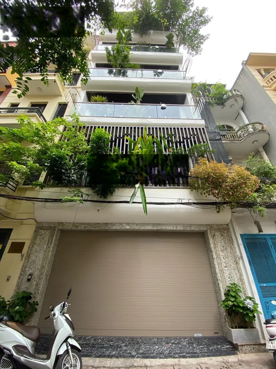 Bác Hùng nhà em cần bán gấp nhà phố Yên Lạc 80m2 6.5 tầng MT 6.1m giá 26.5tỷ, vỉa hè ô tô tránh