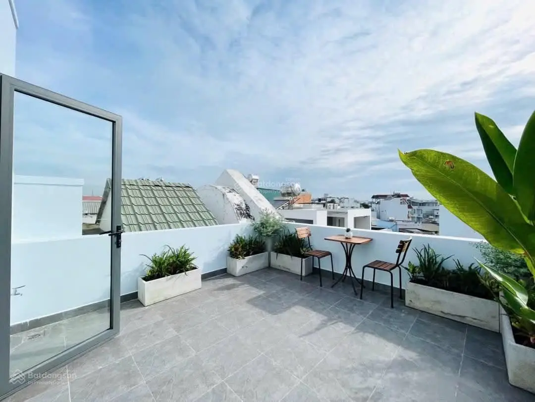 Bán gấp nhà gần Coopmart Rạch Miễu ngay Nhiêu Tứ, Phú Nhuận. Chỉ 2tỷ8 với 40m2 - 3PN. SHR