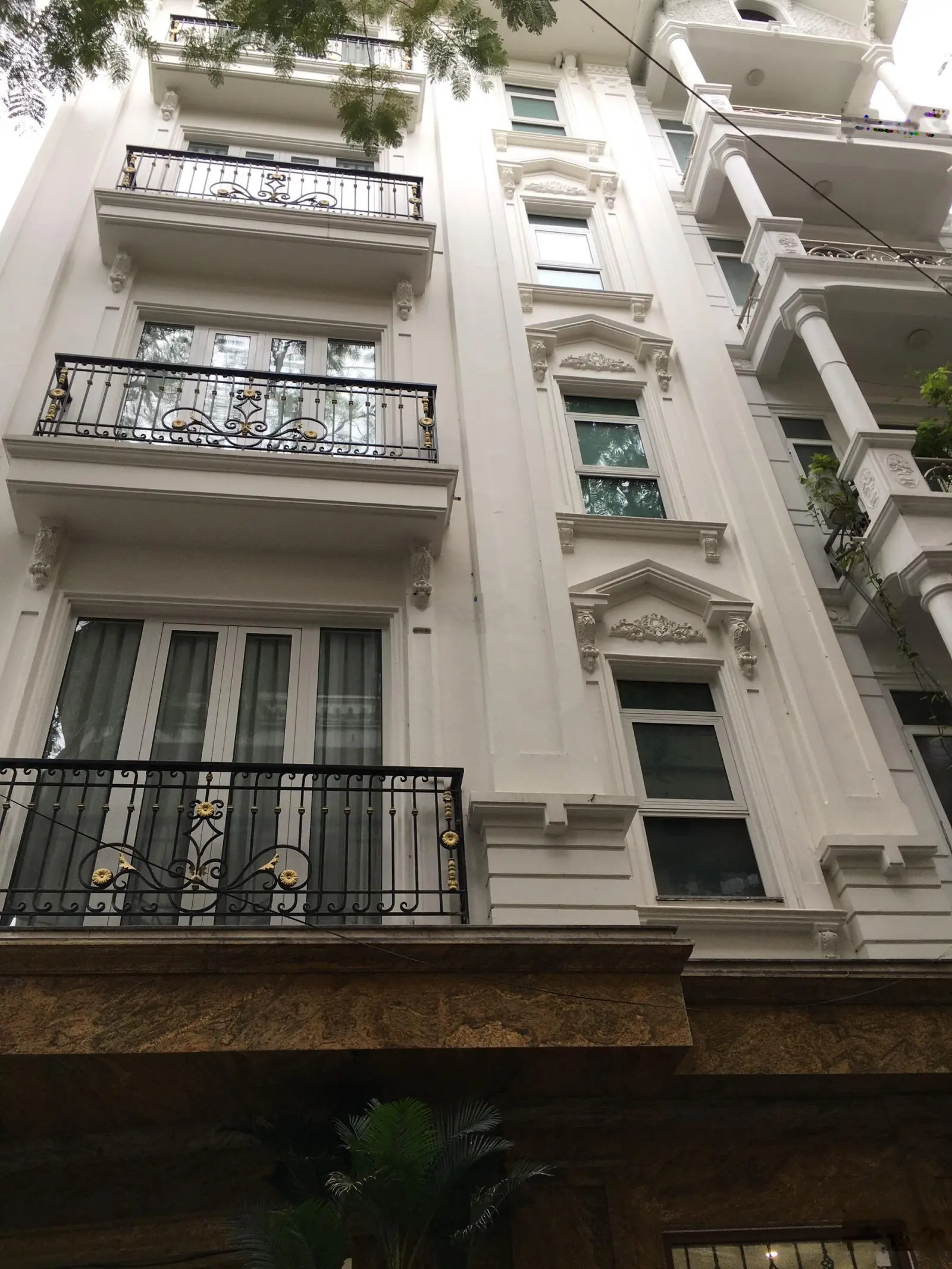 Bán gấp nhà Đào Tấn xây mới: 40M2 - MT 6M-7 Tầng thang máy-Vị trí đẹp- phố Vip- 10.2 Tỷ 0394 743 ***