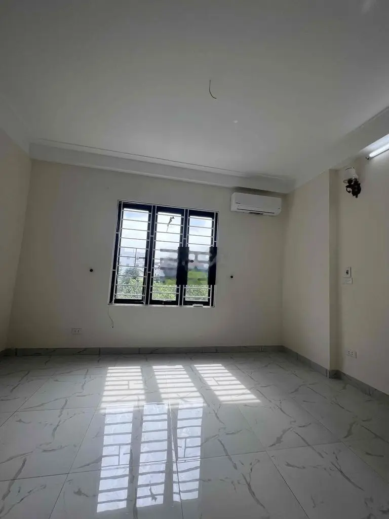 Nhà rẻ nhất Đông La - Xây 4 Tầng Trung tâm xã - 200m ra Vành đai 4