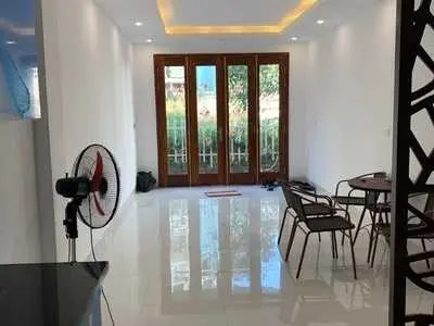 Chính chủ bán nhà ngõ 30 Ngọc Thụy, Long Biên 35m2 * 5 tầng. Chỉ có 4.8 tỷ