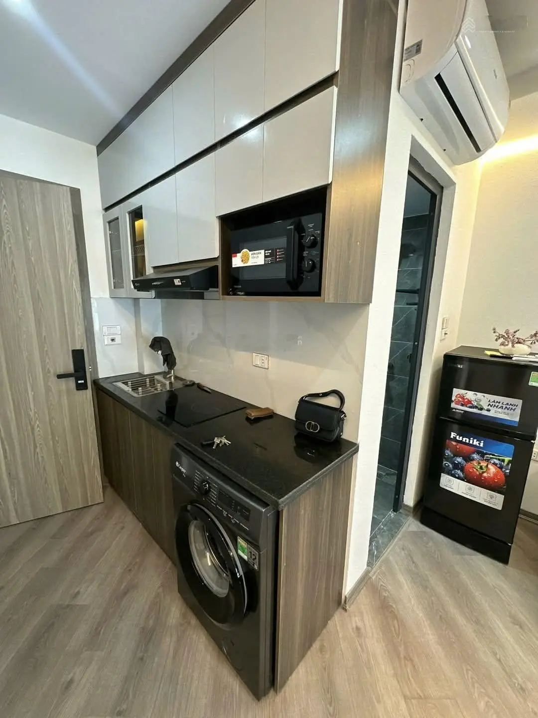 Bán nhà riêng 2 mặt ngõ Nguyễn Chí Thanh, phân lô, ô tô tránh, 21 PKK, DT 1.5 tỷ 96m x 8T x 5.5m MT