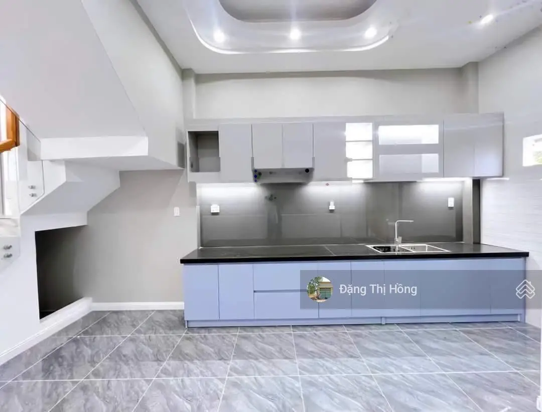 Nhà bán cắt lỗ đường Gò Xoài ngay sau chợ Ông Mười ra Aeon Tân Phú 5p đi xe 1T1L 3PN, sổ hồng riêng