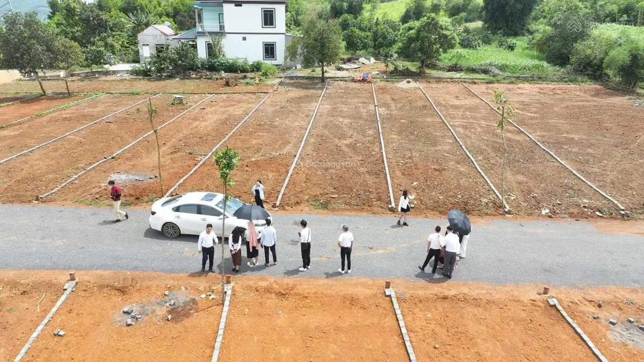 Chính chủ bán suất đất mặt đường nhựa liên xã - Đất đô thị Thạch Quảng - Sẵn sổ-gần khu công nghiệp