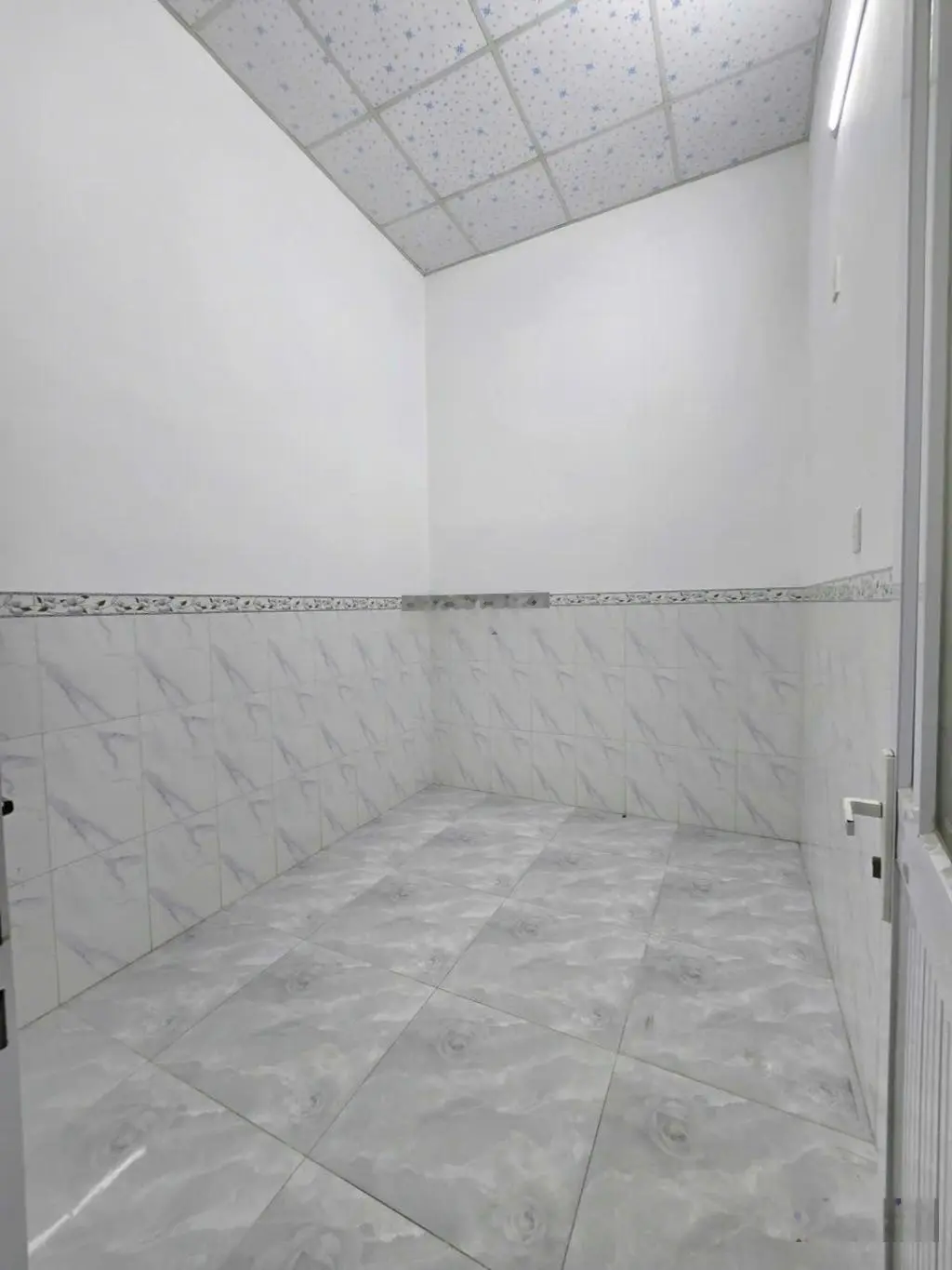 Bán nhà Đường 11, Linh Xuân, Thủ Đức, 52m2, đường ô tô, chỉ 3, X Tỷ