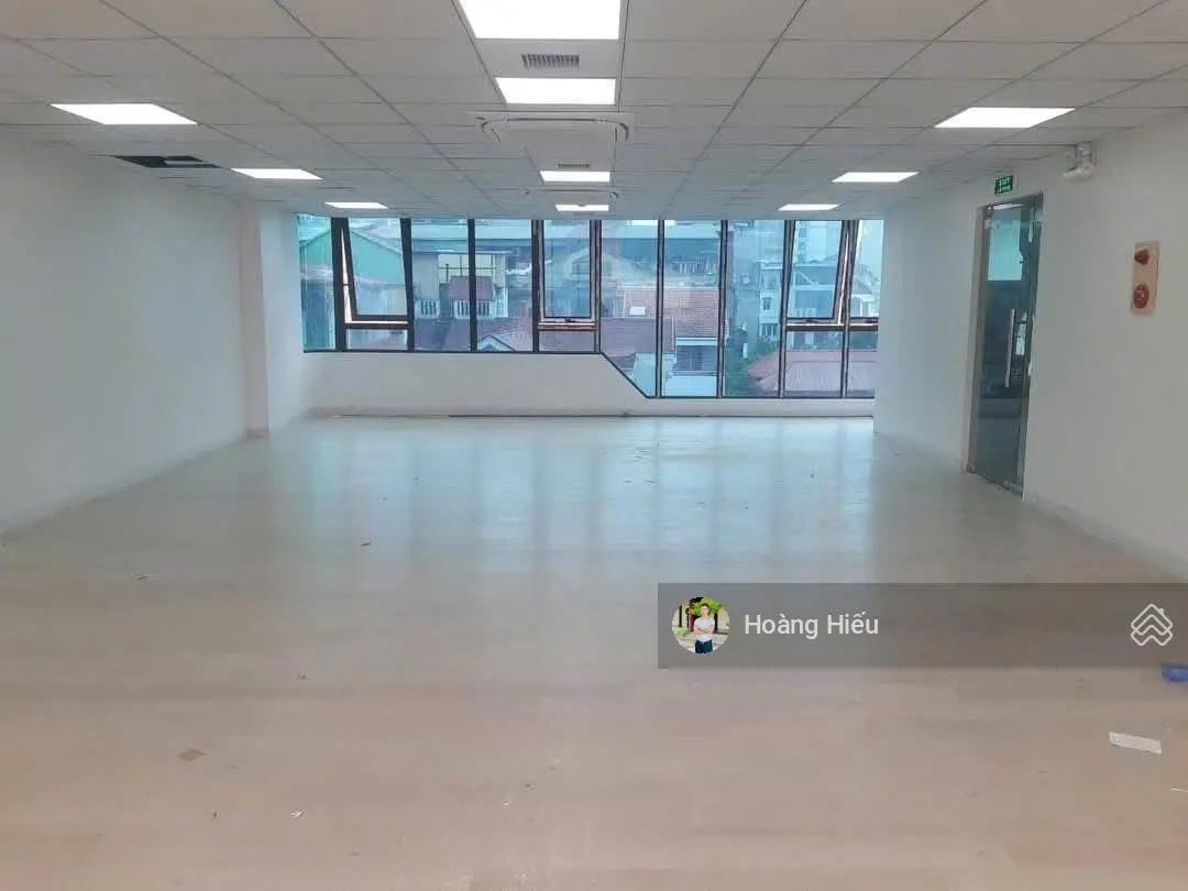 Đầu tư tốt, tòa văn phòng mới Cầu Giấy, vỉa hè 10m, 3 ôtô tránh, 120m2, 10T, 1 hầm, MT khủng 10m