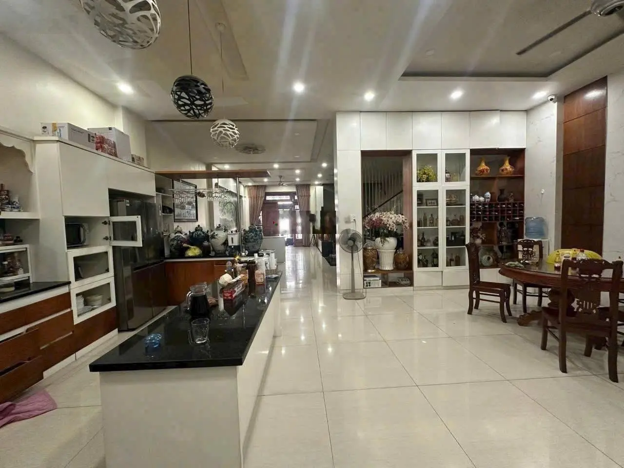 Bán biệt thự đẹp 8m x 22m. Xây 2 lầu đường Lê Thị Riêng, Phường Thới An, Quận 12