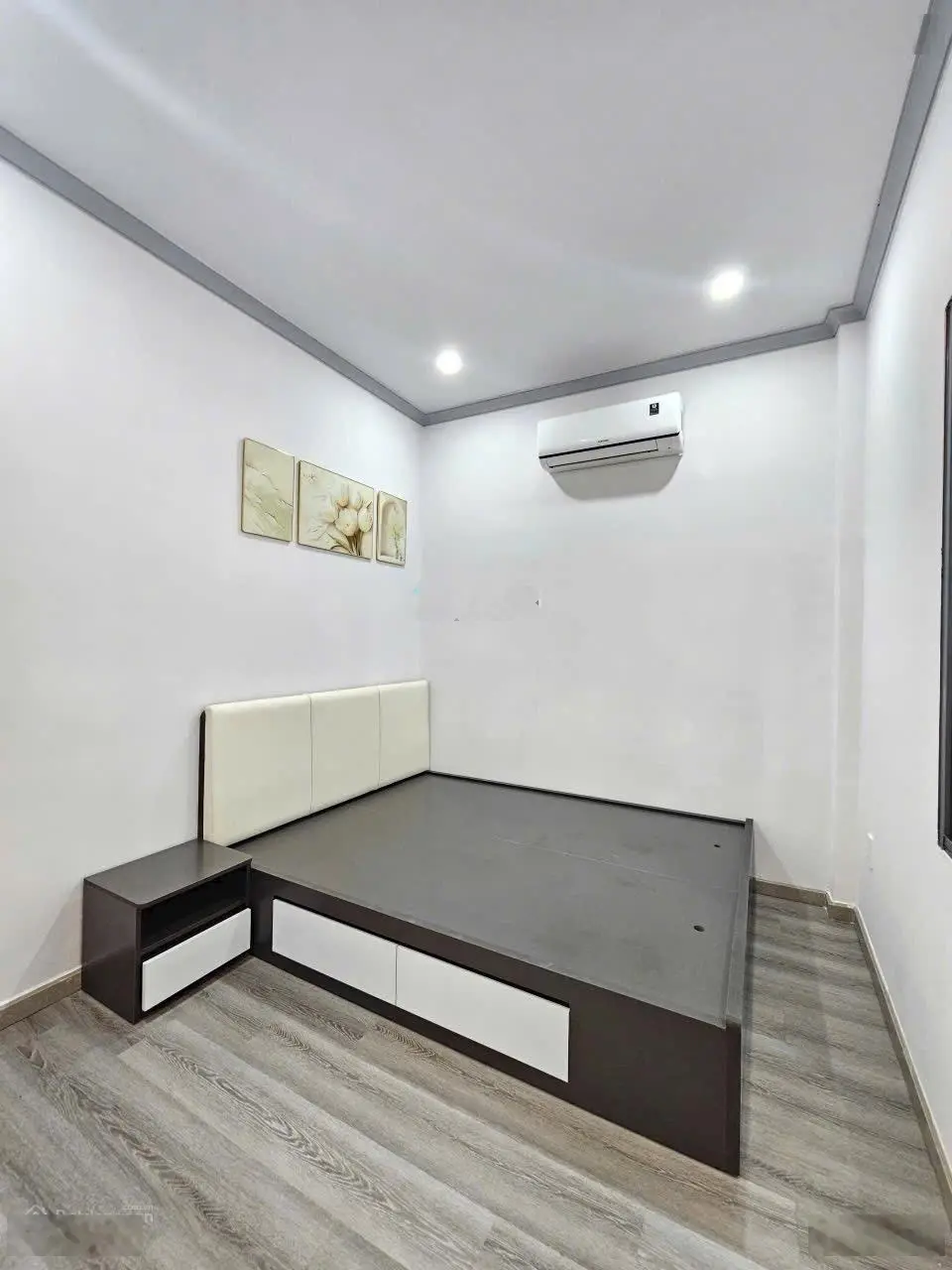 Nhà có phòng ngủ dưới, cách vòng xoay an phú 2km