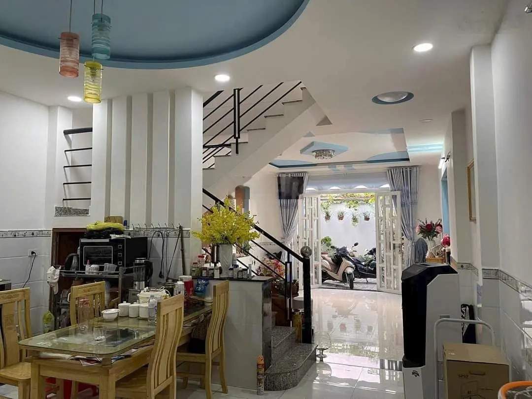 Chính chủ gởi cần bán gấp nhà mặt tiền quang trung thị trấn đạ tẻh