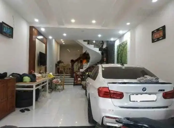 Cô Liên bán nhà đường Nguyễn Tuân -P.3 -Gò Vấp, giá 3TỶ380/70,4m2, gần bệnh viện 175, đang cho thuê