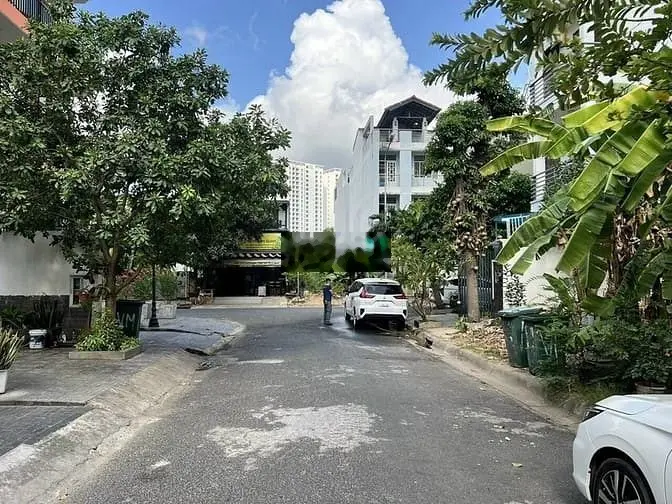 BÁN ĐẤT KDC Văn Minh,ngay The Sunavenue. 5.8x18m. Gía: 17 tỷ