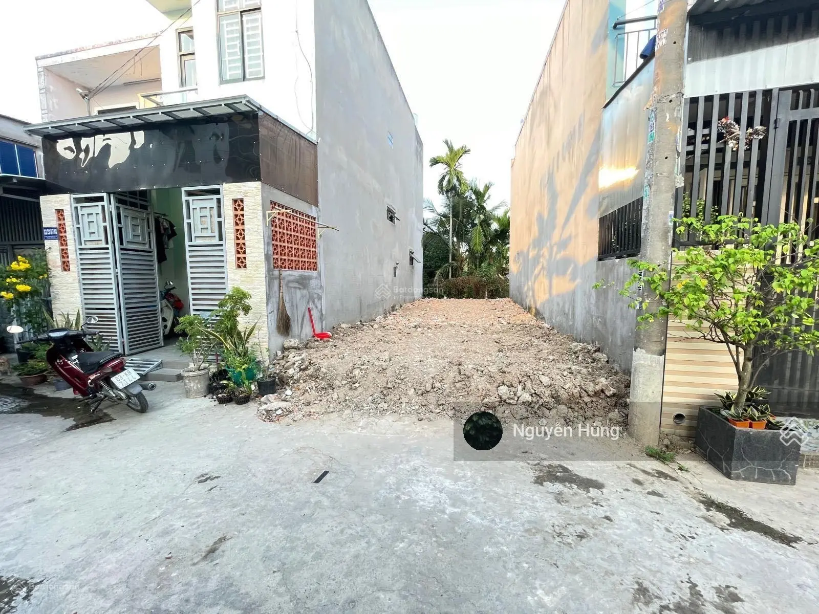 Tôi cần bán lô đất đường Trần Thị Liền, Nhà Bè, gần BV huyện Nhà Bè. XD tự do, sổ riêng