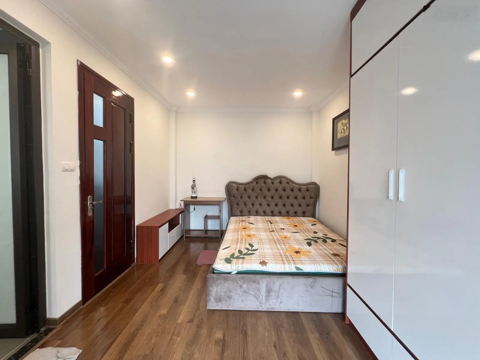 Cực hiếm Phúc Lợi, nhà đẹp full nội thất 6 tầng, MT 6m ô tô đỗ cổng, dân trí cao an cư, 4.6 tỷ