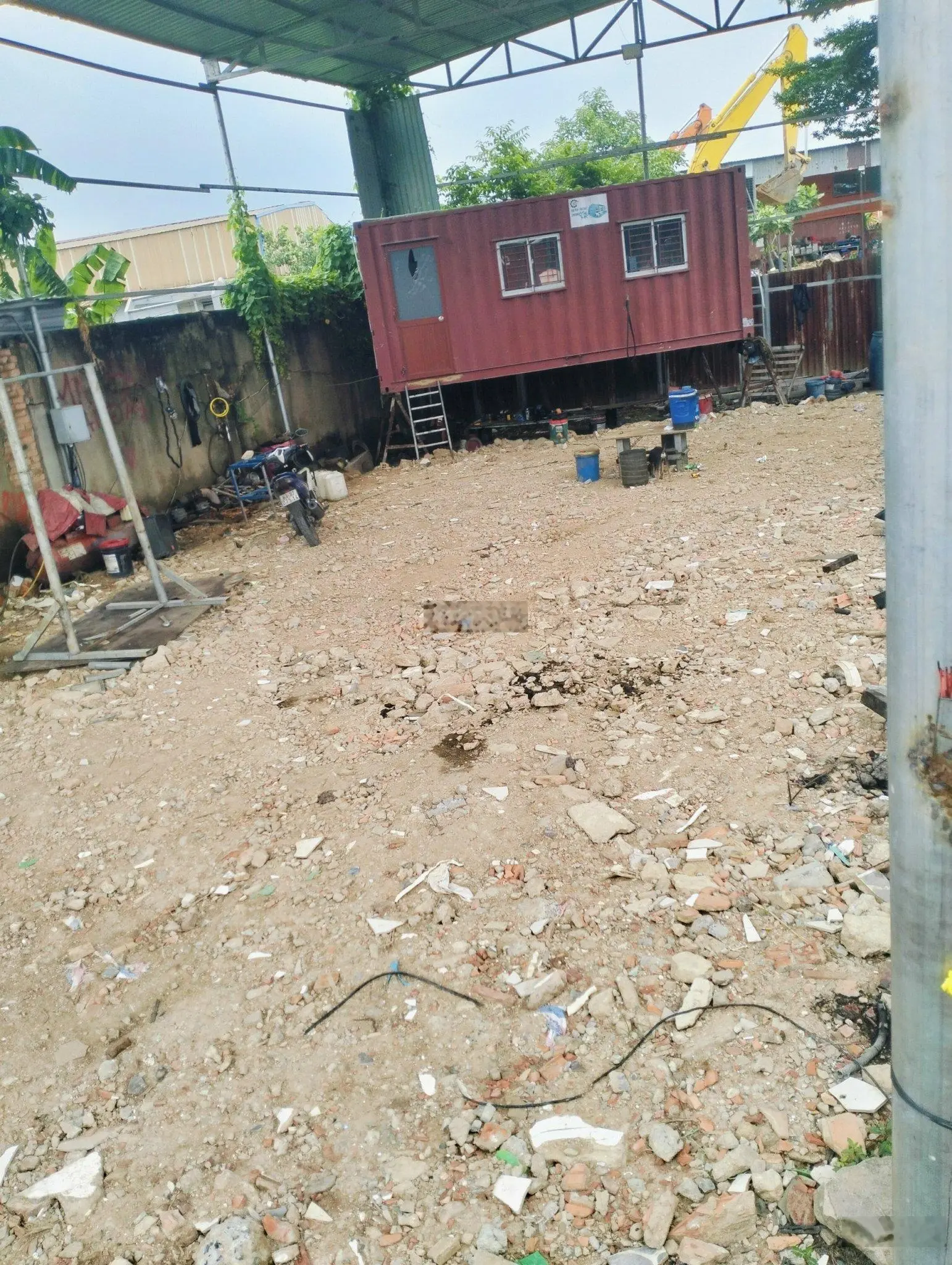 Đất mặt tiền góc đường Mỹ Phước Tân vạn - Xa Lộ Hà Nội. Trên đất có cho thuê 24tr/tháng.