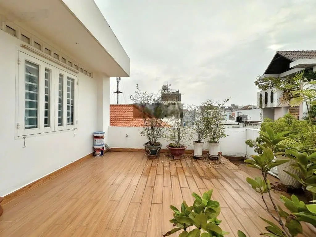 1 căn nhà với diện tích siêu rộng, vị trí trung tâm, cao tầng, thông số vàng mà giá chỉ 55 triệu/m2