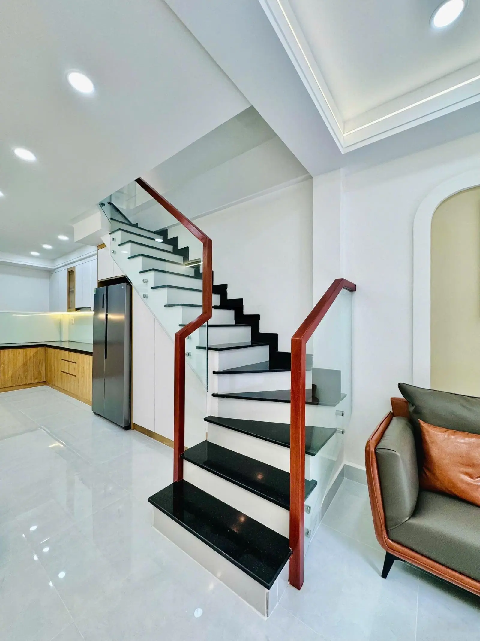 Nhà hẻm nhựa 6m có lề đường, Đường Vũ Huy Tấn, Phường 3, Bình Thanh