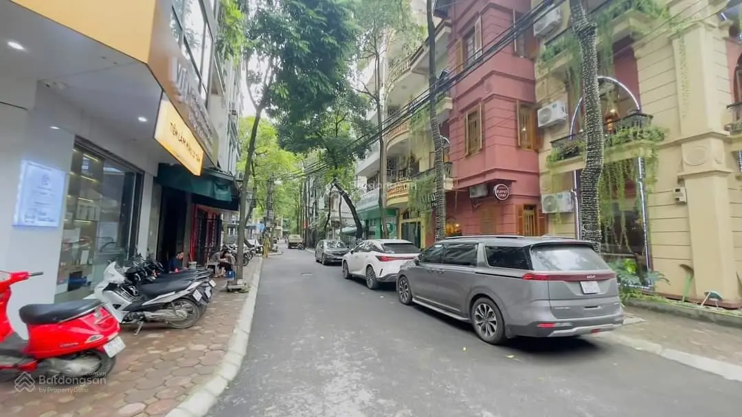 BÁN NHÀ PHỐ ĐỖ QUANG - CẦU GIẤY - 2 ÔTÔ TRÁNH - VỈA HÈ - KINH DOANH ĐỈNH -50M*5T*MT4M* 18 TỶ NHỈNH