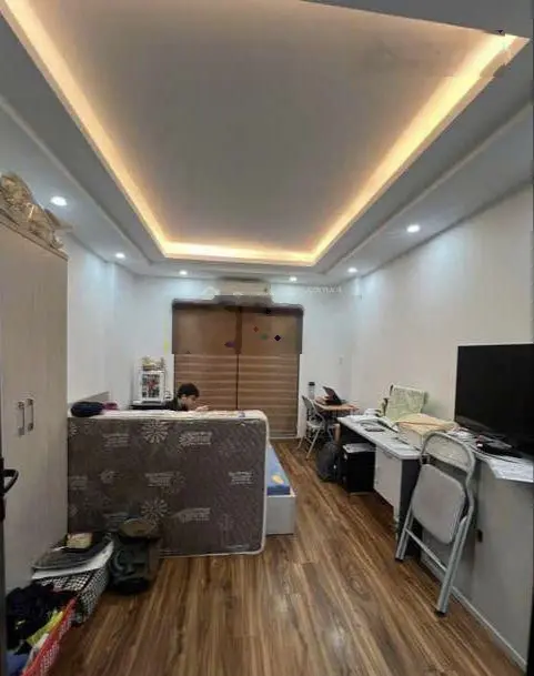 Cần tiền bán nhà Hai Bà Trưng 30m 5 tầng xây mới cách đường Đại La 70m tiện ích đầy đủ
