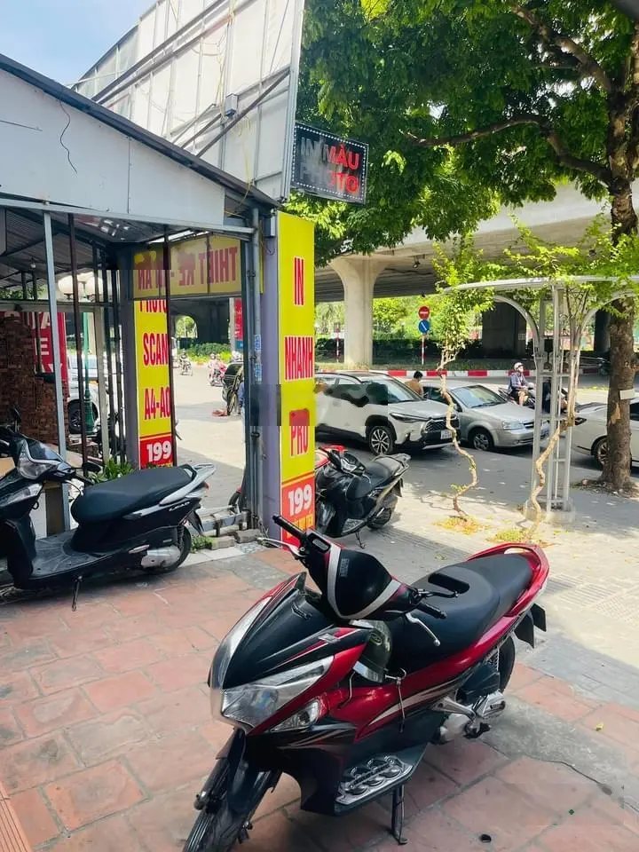 Bán nhà mặt đường Khuất Duy Tiến Thanh Xuân 39m2 3 tầng