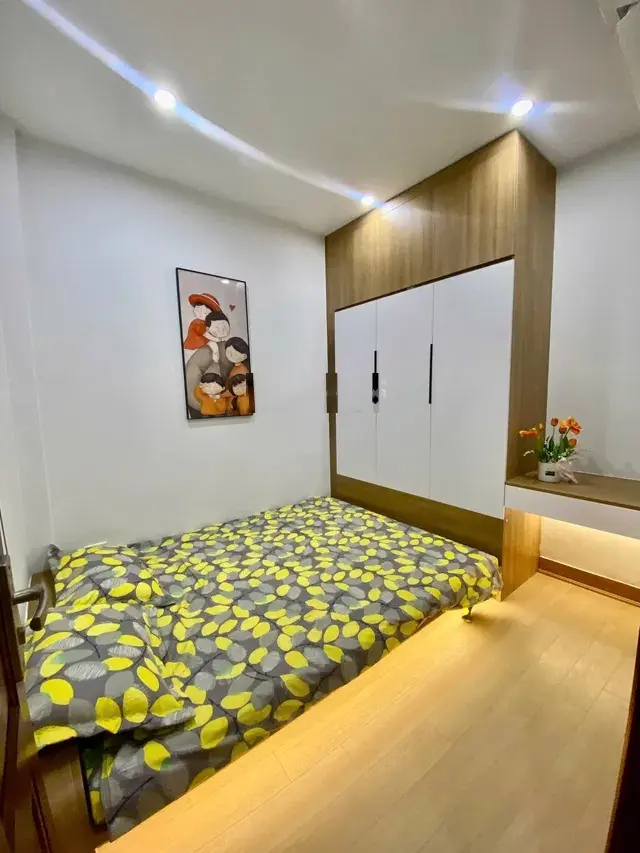 Siêu phẩm phố láng-dt45m-5tầng-mt4m-9tỷ.