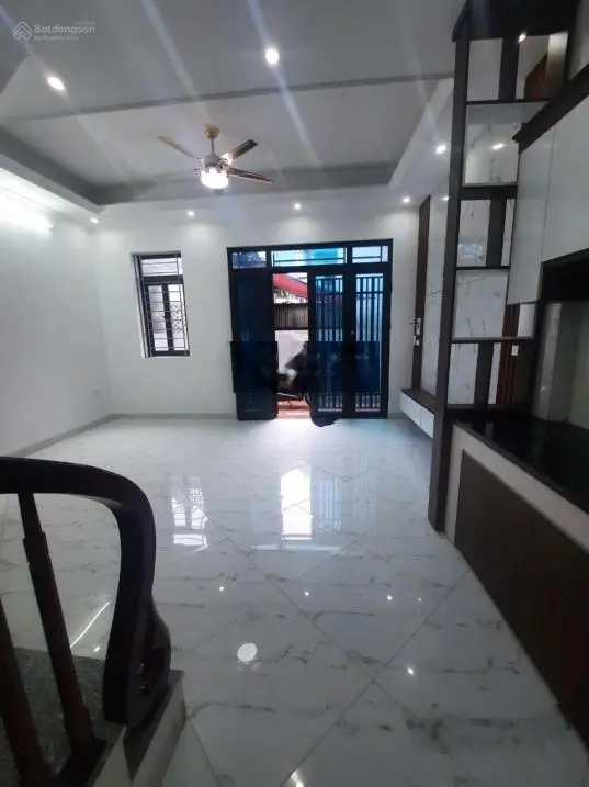 Bán nhà mới ở Huỳnh Cung, Tam Hiệp, Thanh Trì. DT 33m2x5T. giá 3.855 tỷ 0946 511 ***