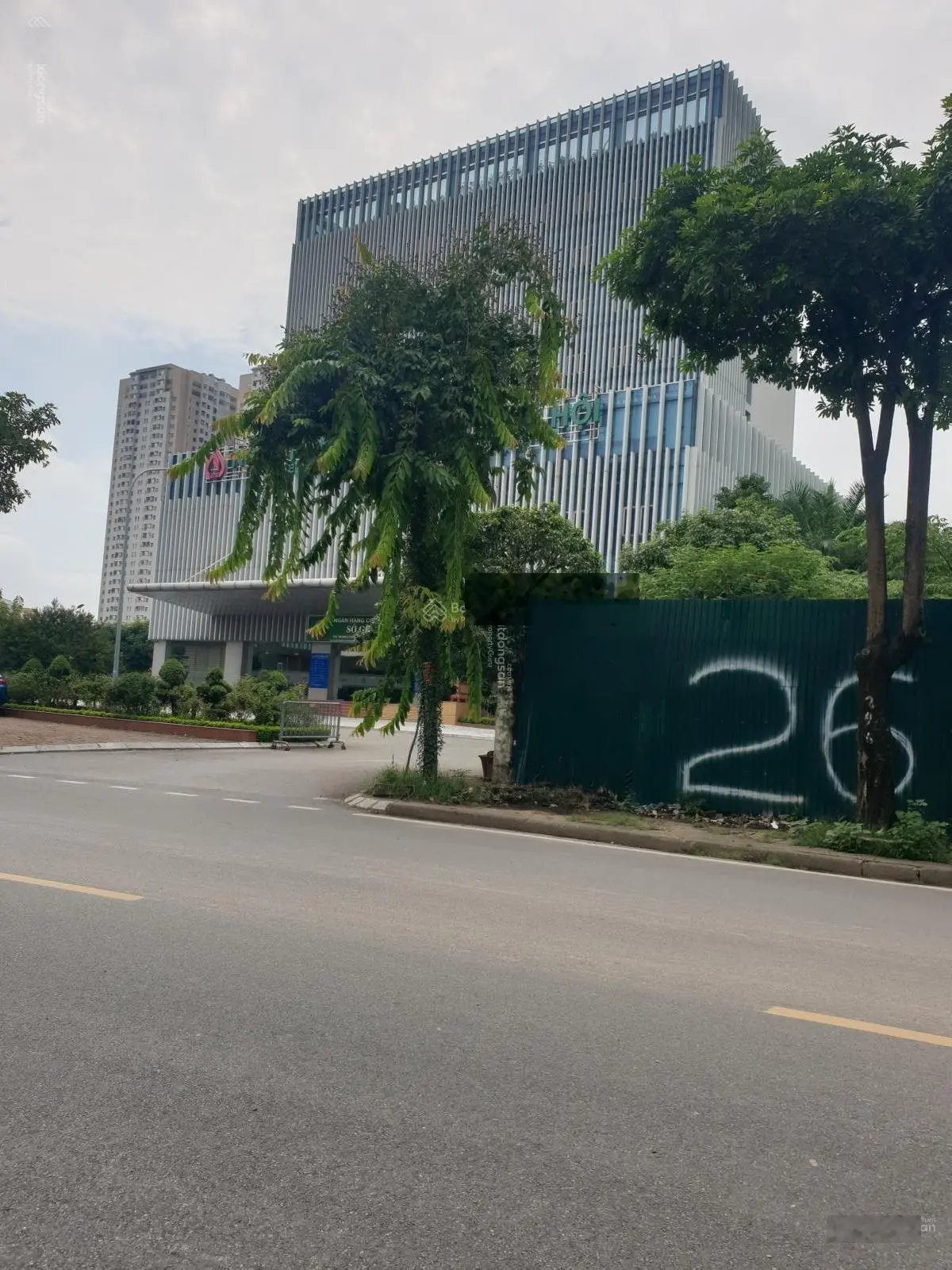 Đất dự án 10triệu/m2 ngay KĐT Tây Nam Linh Đàm 300.000m2 đất mặt tiền 5000m2, chỉ 3000 tỷ