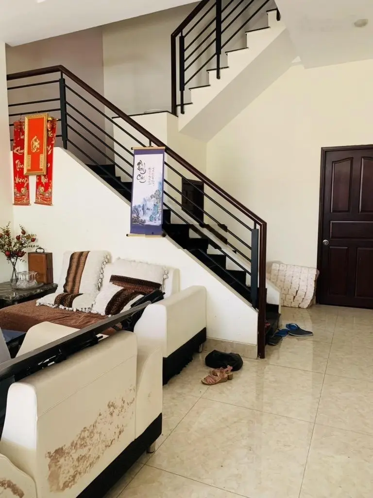 Bán nhà MTĐS KDC Ven Sông Tân Phong Q7 - 90m2 4 tầng - đối diện Rmit - tài chính 19 tỷ
