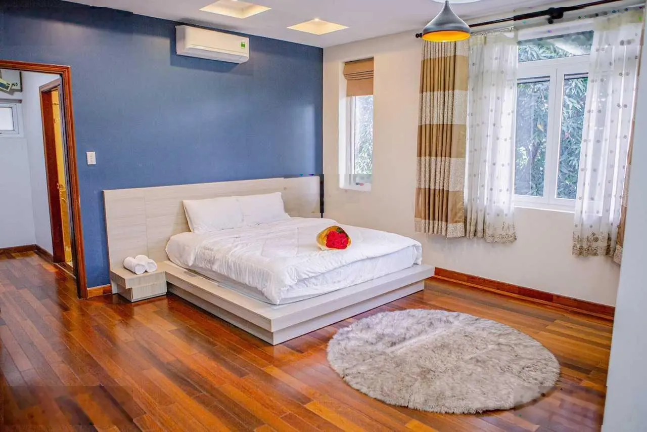 Biệt thự sân vườn góc 2 mặt tiền Đường số Trần Não P. Bình An Quận 2 diện tích 950m2 trệt 1 lầu