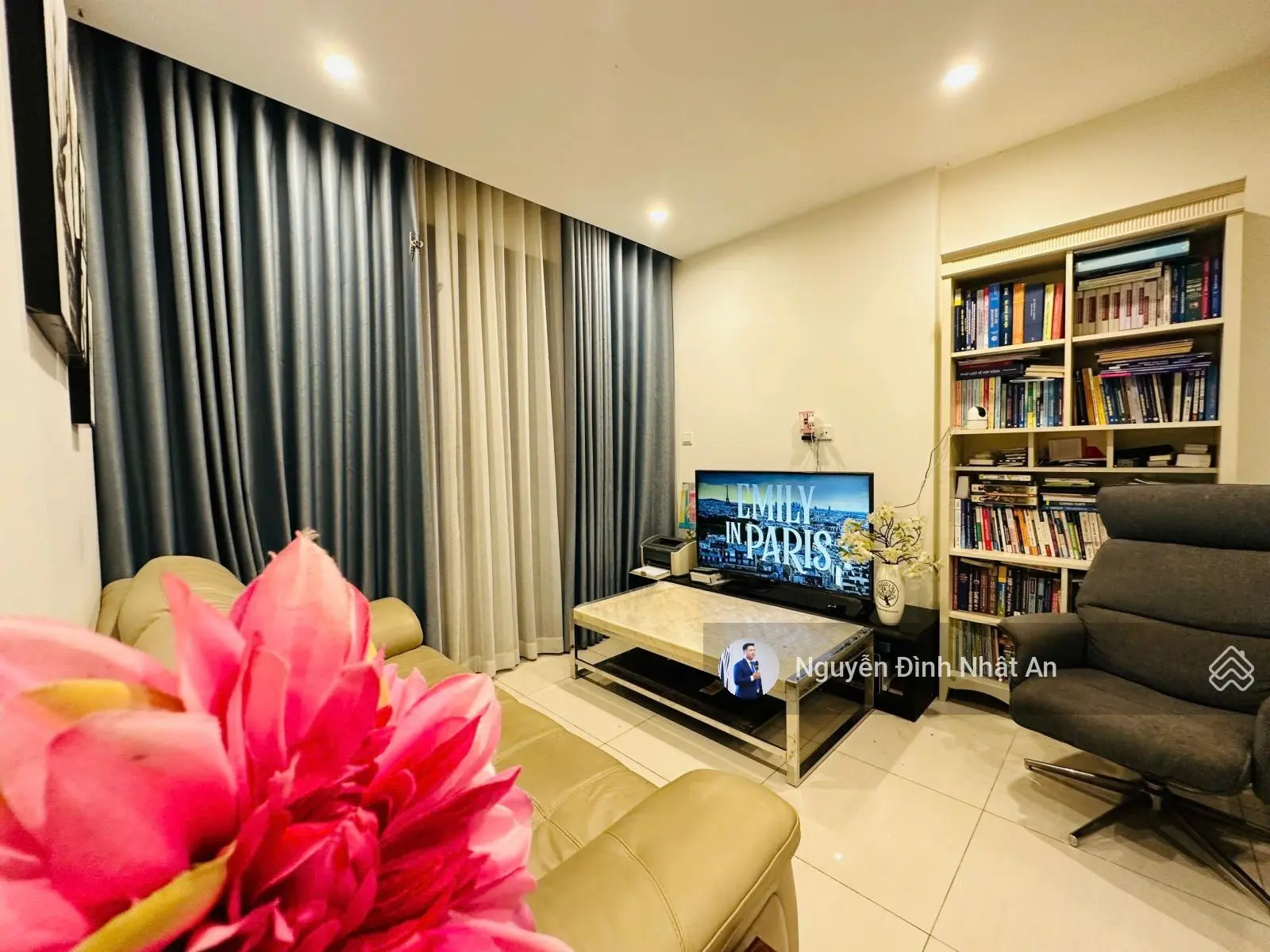 Chính chủ bán nhanh căn 2PN 1WC sổ sẵn khu S2 Rainbow view hồ bơi tặng Full nội thất giá 2,35 tỷ