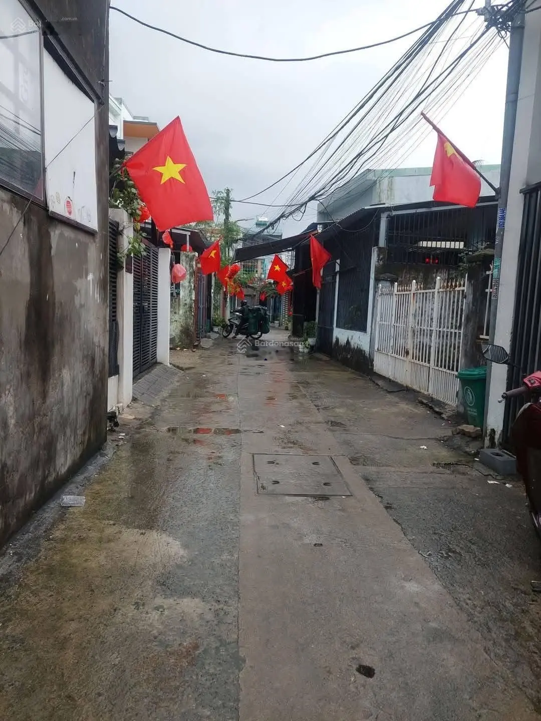 Chào bán căn nhà k oto gần khu đh Duy Tân .Gác lửng đúc 2pn 2 wc sân phơi .Nhà đẹp tiện ích .Dt 64